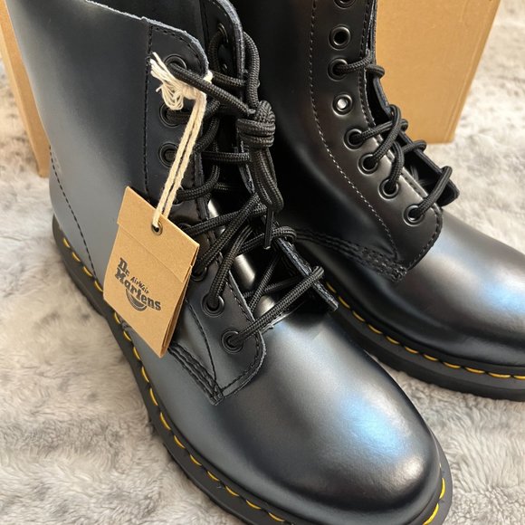 Martens 1460 Pascal Metallic Leather Boot Chroma Blue MSRP$195